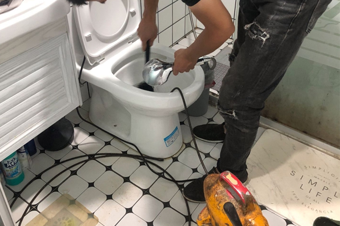 南坤镇疏通下水道