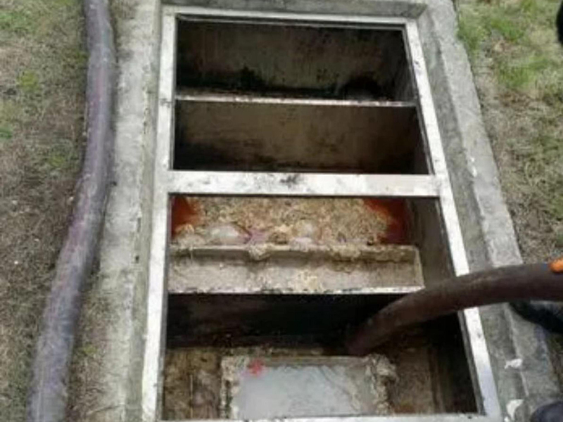 南坤镇隔油池清理